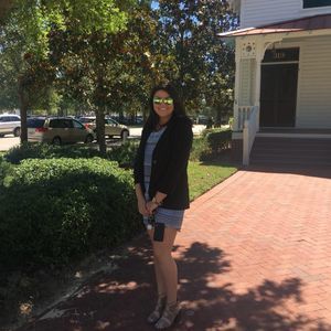 Meet your Posher, Adela